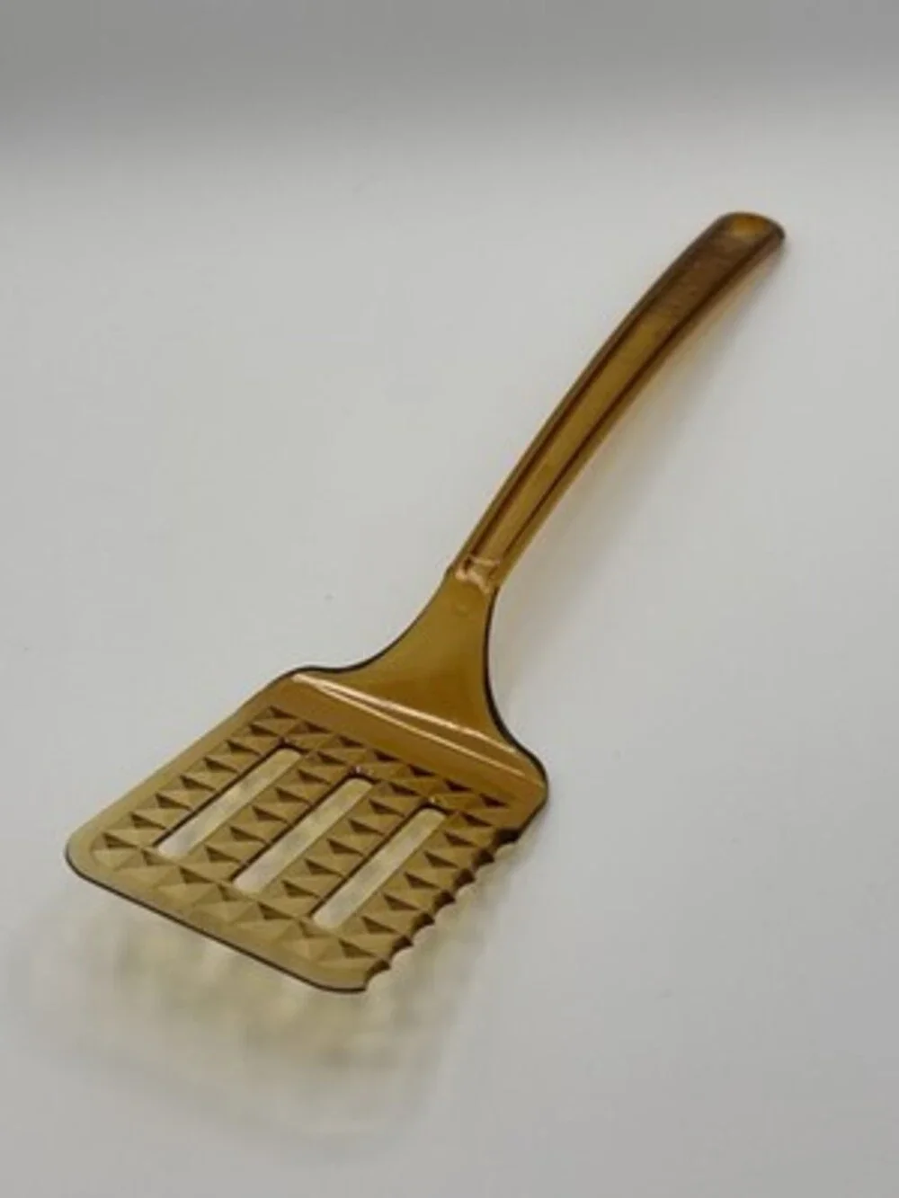 Ultratemp Amber Plastic Slotted Spatula Kitchen Cooking Utensil Serrated Vintage